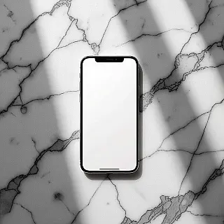 Smartphone, monochrome flat lay fotografie, marmeren oppervlak achtergrond, dramatische belichting belichting, gecentreerde compositie perspectief, tonale rangschikking, warm zwart-wit kleurenschema, minimalistische esthetiek, professionele productpresentatie, ondiepe scherptediepte, subtiele textuurvariaties, hoog contrast zwart-wit fotografie